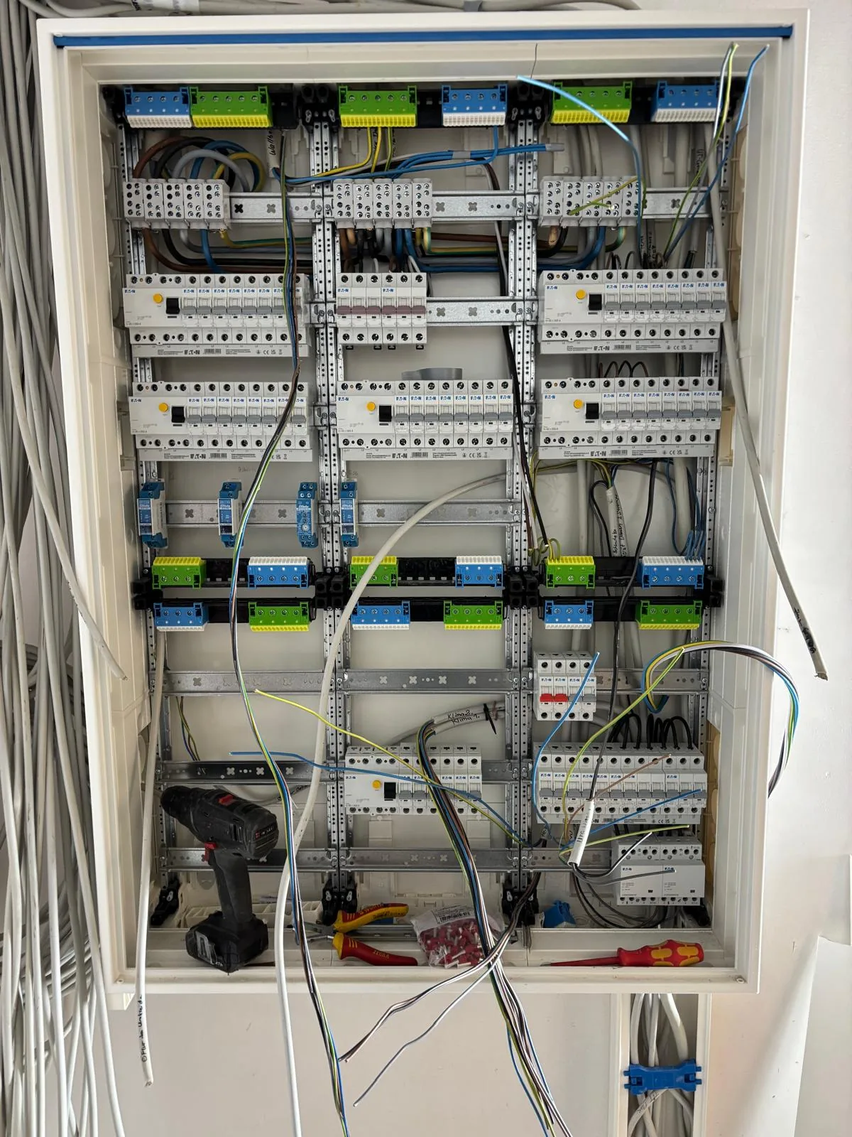 Elektroverteilung schaltschrank