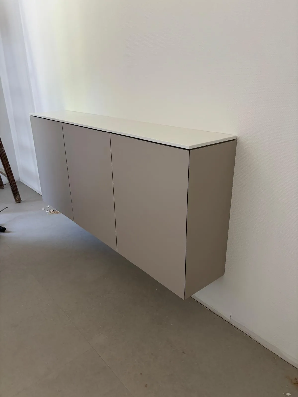 Praxismoebel sideboard