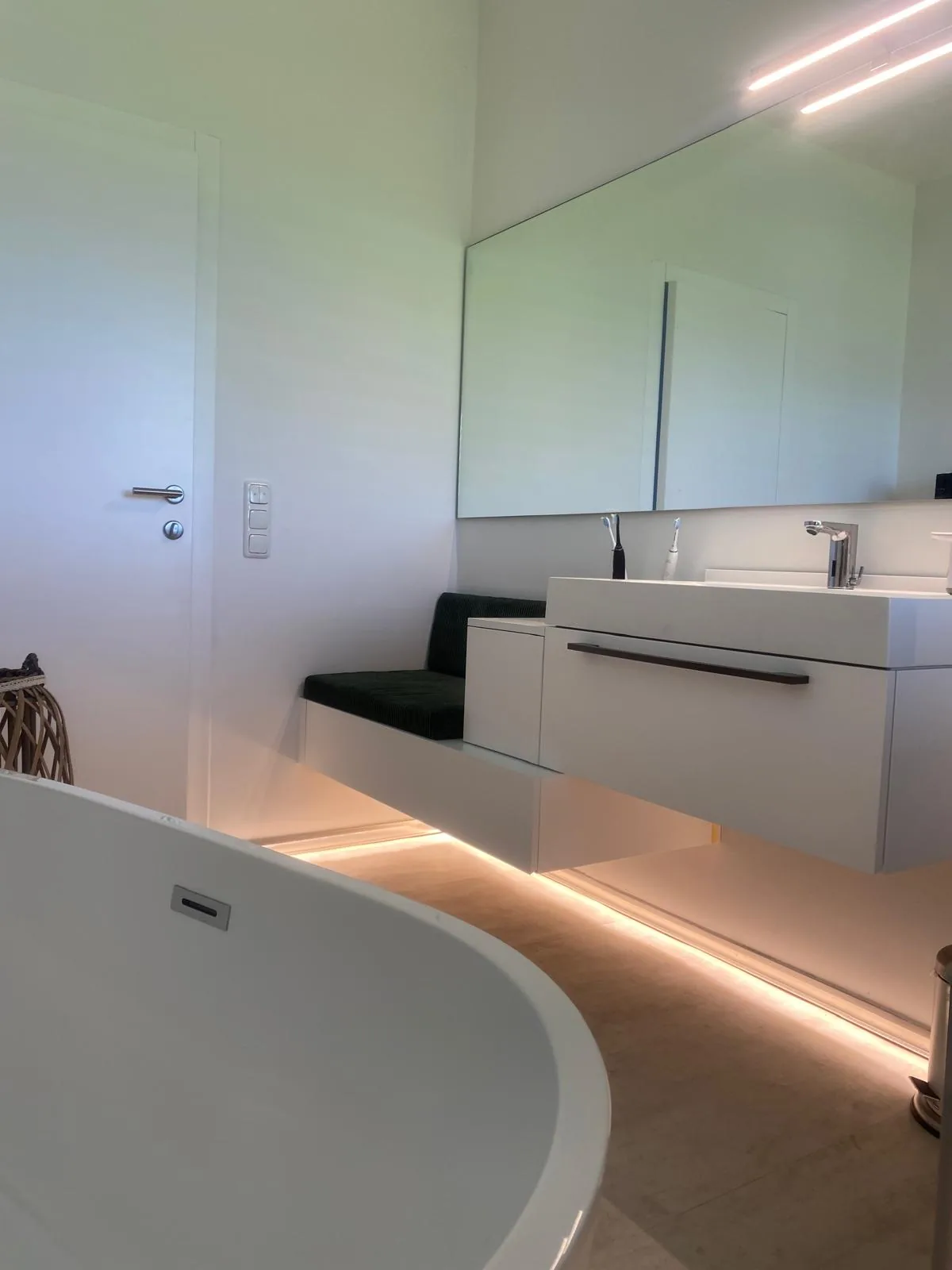 Bad wanne spiegel