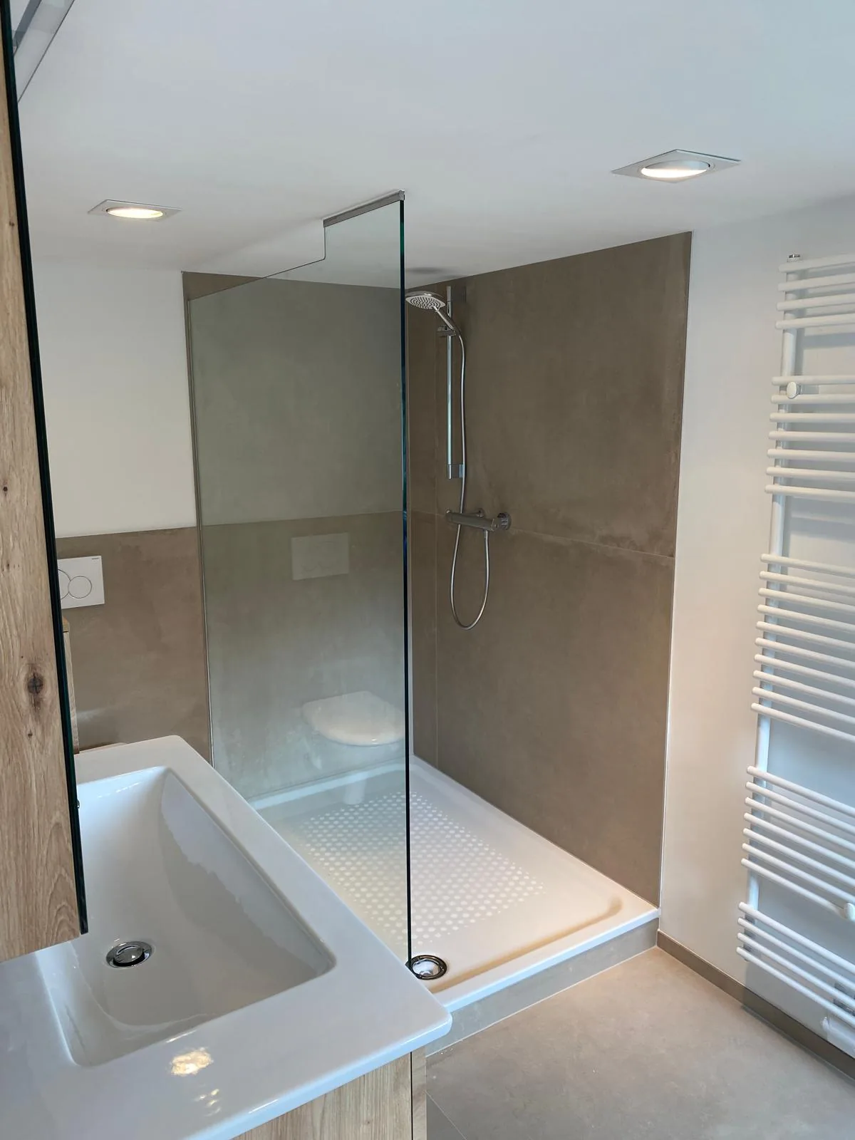 Dusche handtuchheizkoerper