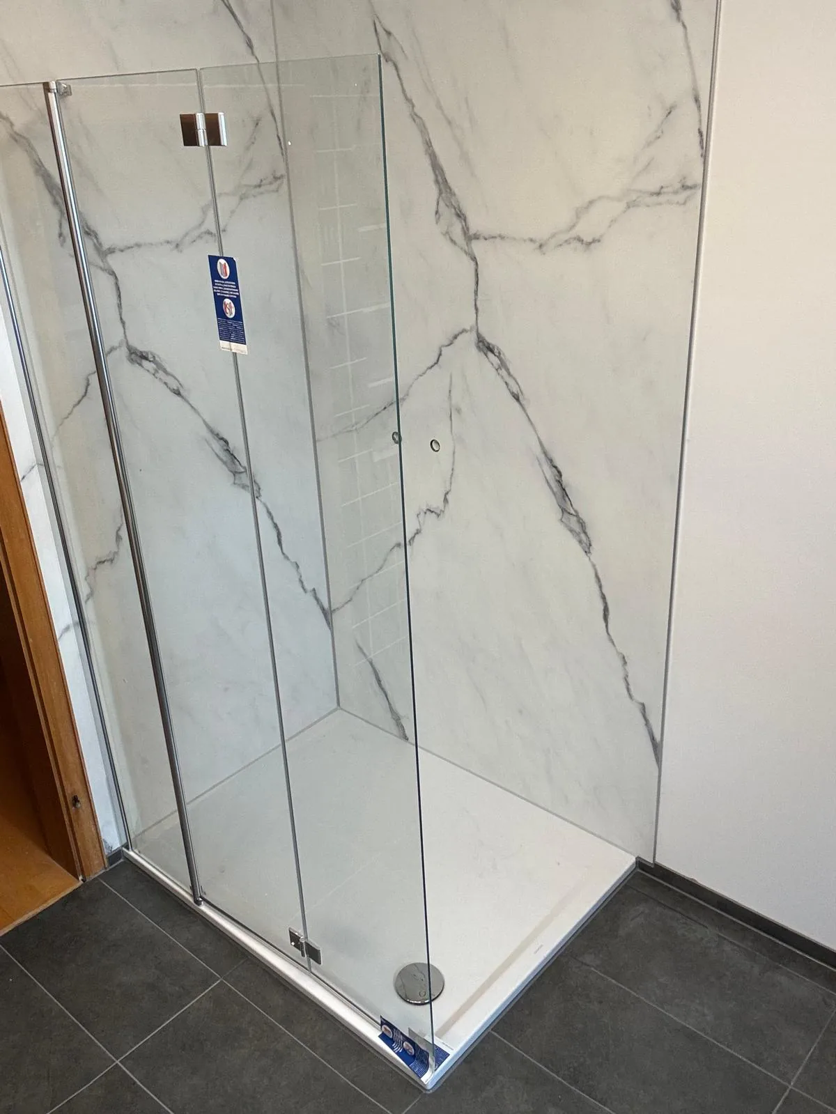 Dusche marmoroptik